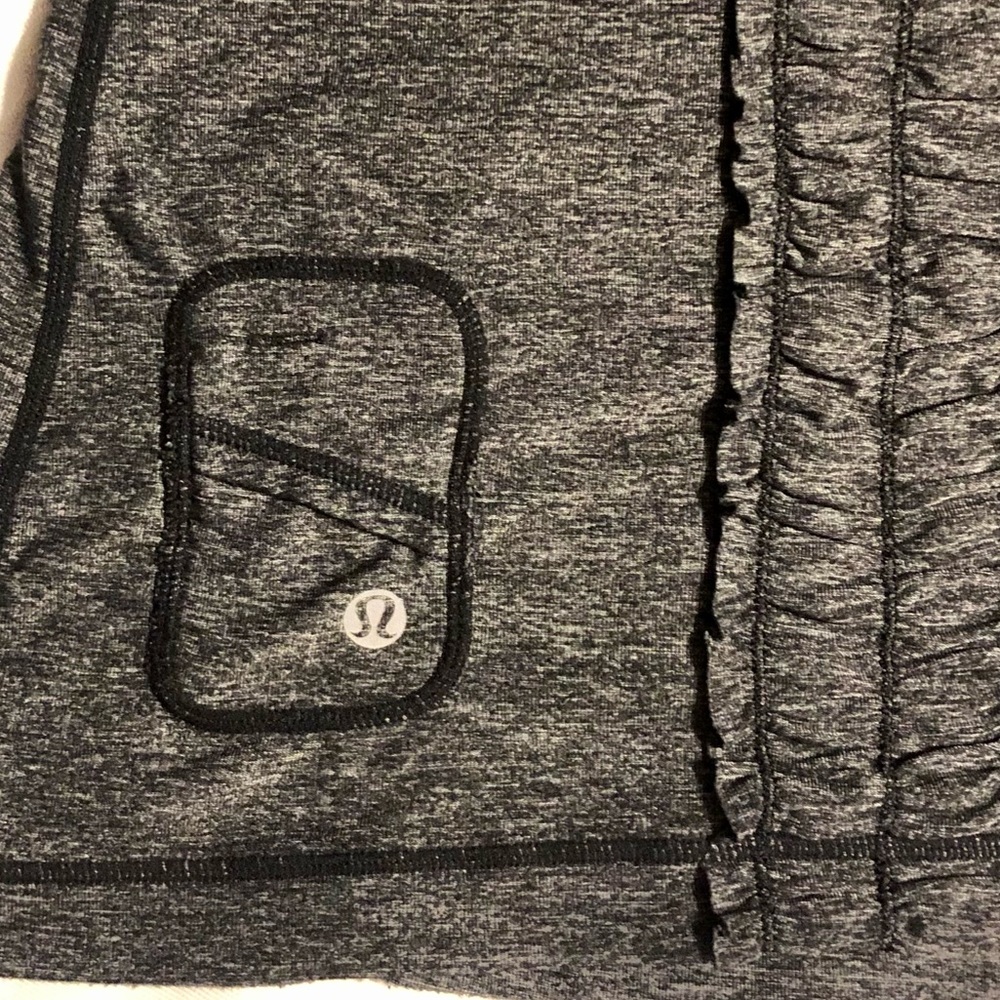 Lululemon top - Picture 6 of 7